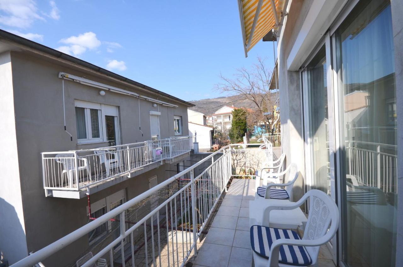 Apartments Jasminka セルツェ エクステリア 写真