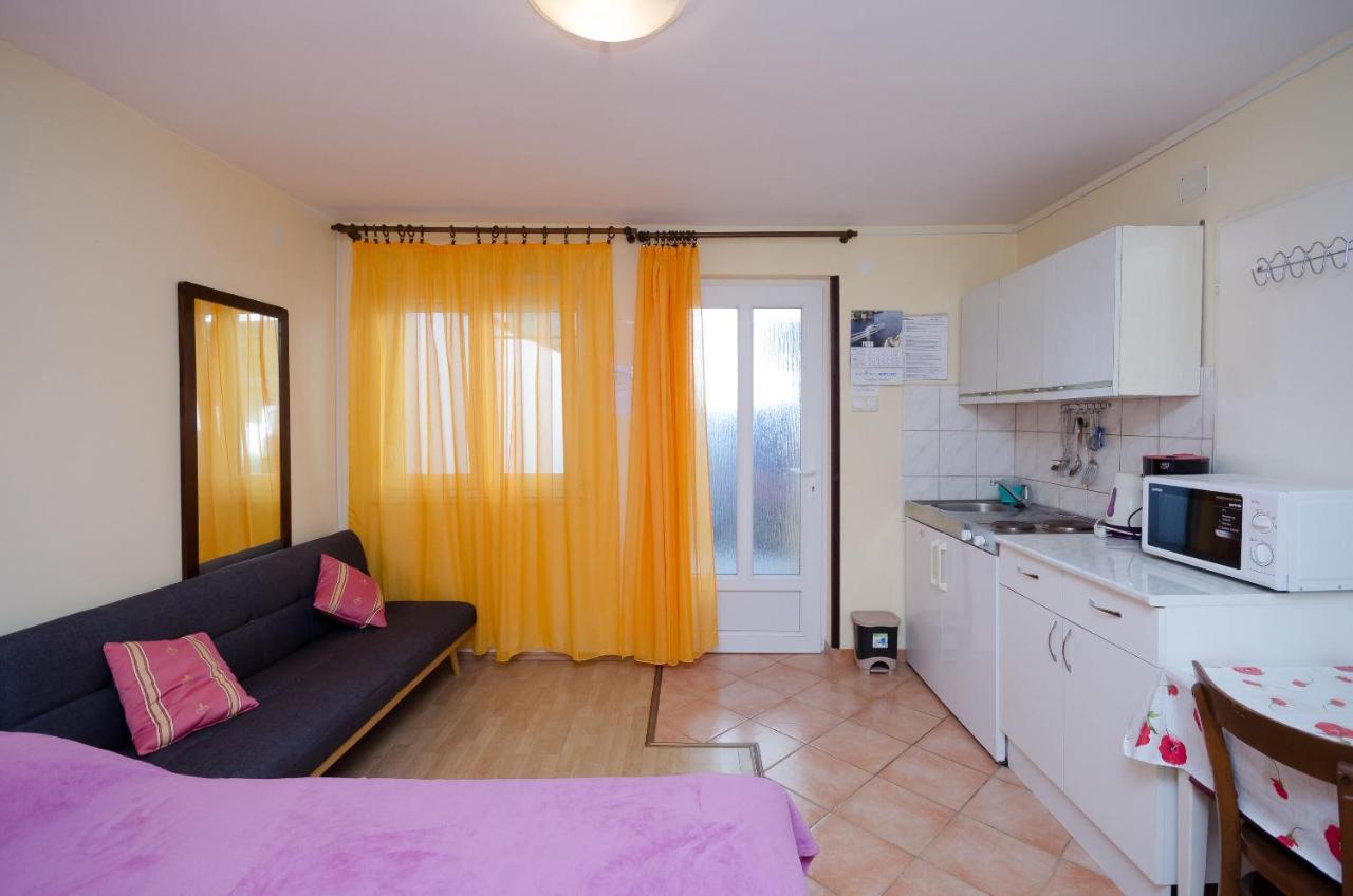 Apartments Jasminka セルツェ エクステリア 写真