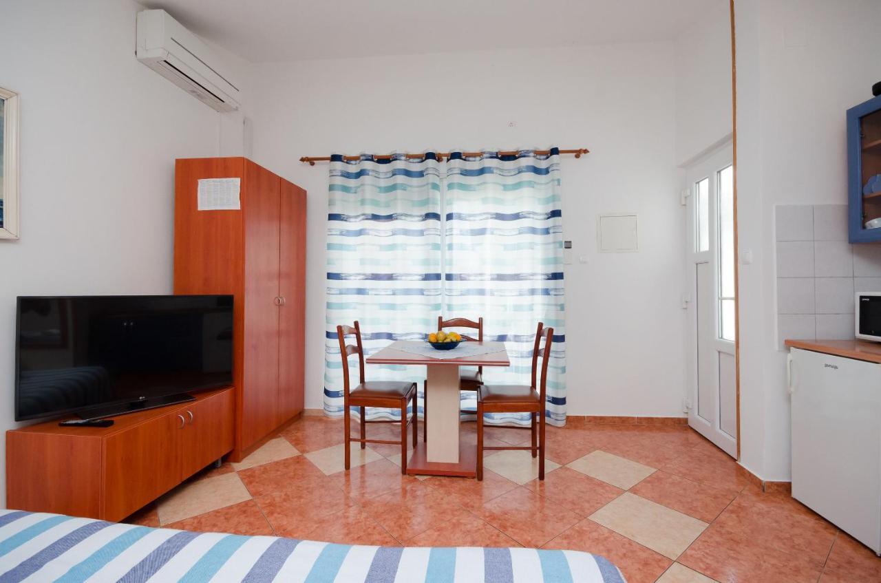 Apartments Jasminka セルツェ エクステリア 写真